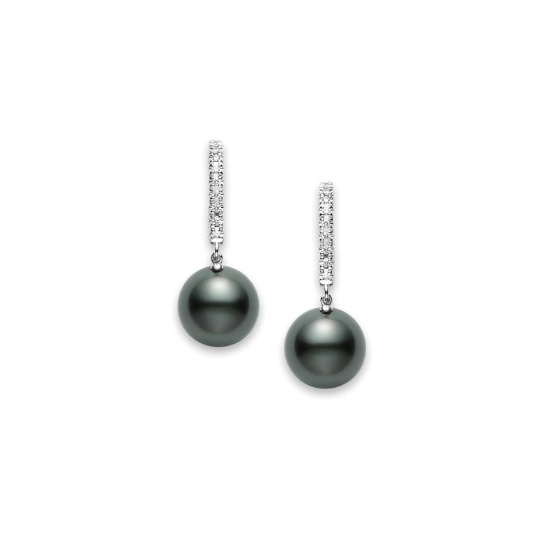 understated and elegant with clean statement vermeil and black pearl earrings Charra by Fedha geometric lines