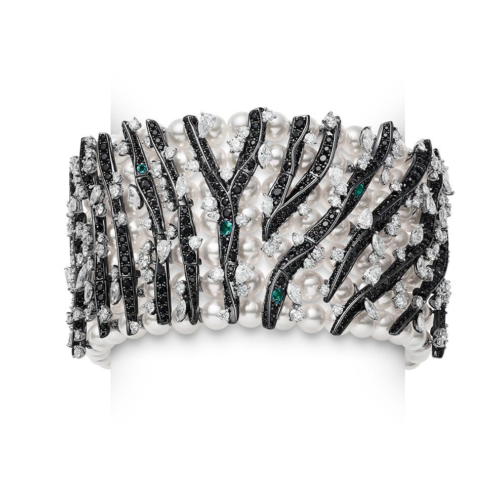 Supersize Brooches Lead Mikimoto's New High Jewelry Collection – JCK